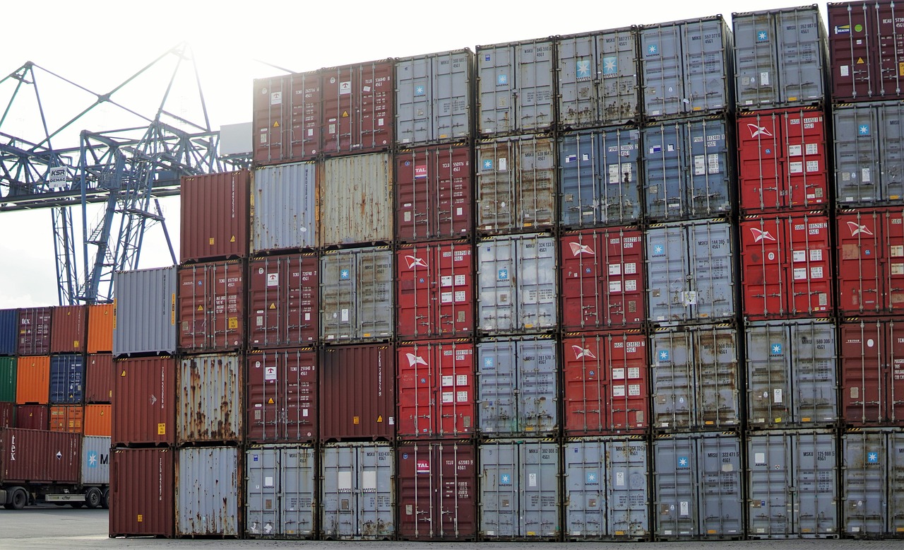 container-port-crane